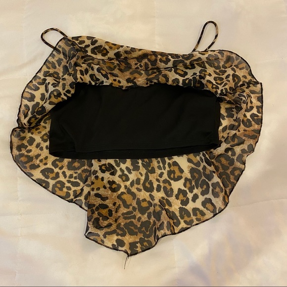 MANDEE’S leopard crop top - Picture 3 of 3